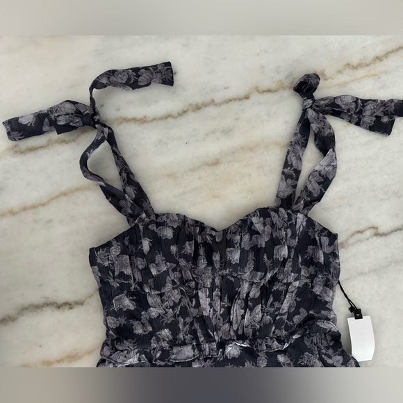 NWT-Mellorie Dress - Picture 4 of 8